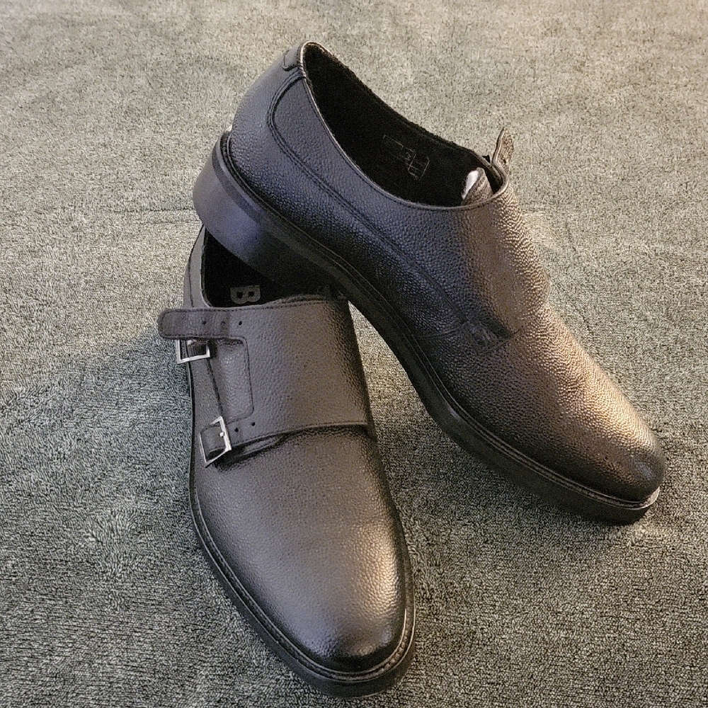 Hugo Boss Black Leather Loafers Sleek Slip-Ons